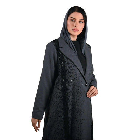 عباية من الصوف الفحمي مع لوحات ترتر دقيقة