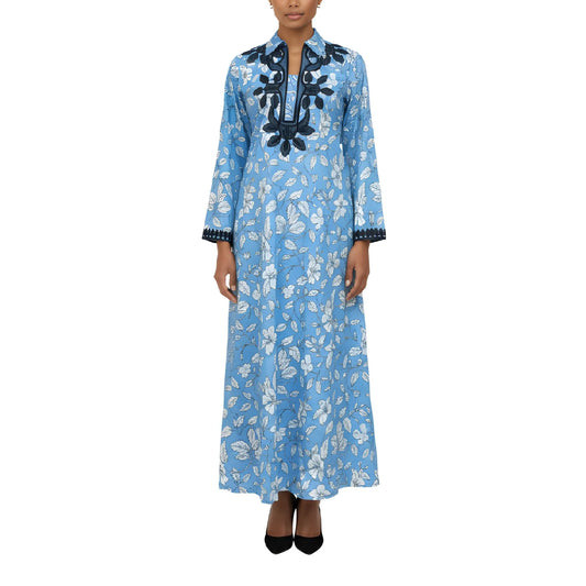 جلابية منقوشة بياقة، بتطريز بيج في الأمام والأكمام، مع جيوب جانبية