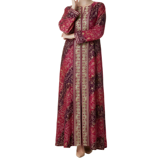 جلابية متعددة الألوان بتطريز يدوي ذهبي كثيف في المنتصف